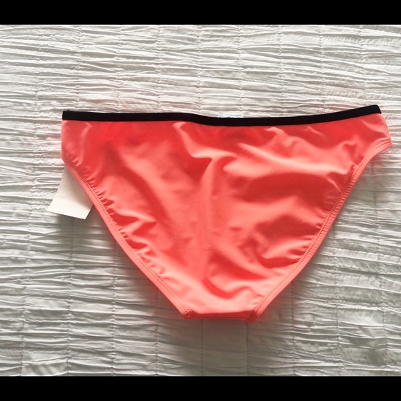 CALIFORNIA WAVES Bikini Bottom $12 or 2 for $10 when bundled with 2 for $10 - Picture 2 of 5